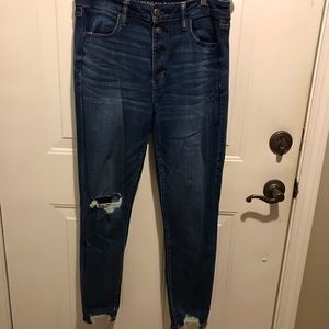 Super cute AE hi-rise jegging crops!